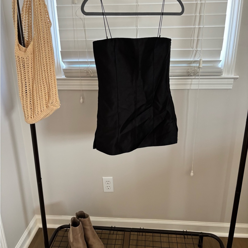 Elegant Black Strapless Dress
